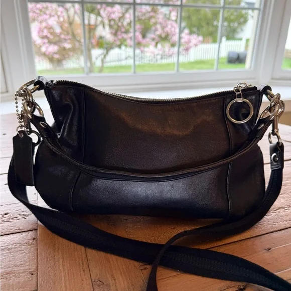 Coach Poppy Bag Black Leather Crossbody or Wear as Handbag. Great Condition! - Picture 7 of 12